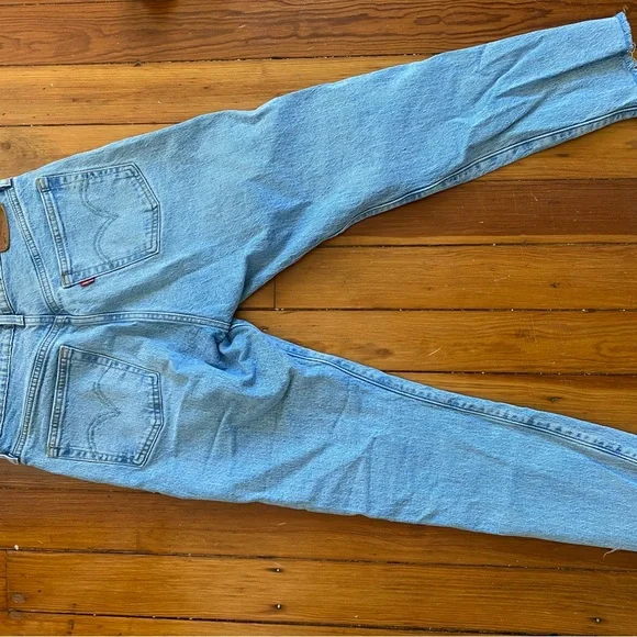 Levi’s 501 Skinny Jeans - Picture 4 of 7